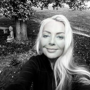 Meet your Posher, Charleen